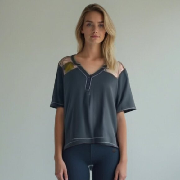 Realtree Tops - ❤️ Realtree Pink Trucker Camo Shortsleeve top 2X (18W/20W)